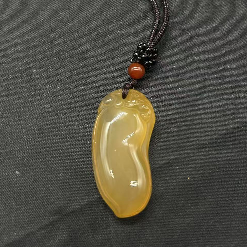玛瑙 吊坠精美俏色气质挂坠
