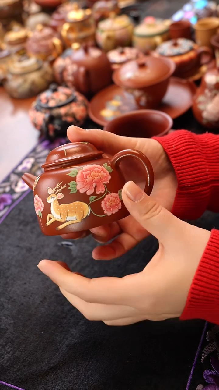 紫砂茶宠朱泥一鹿生花壶