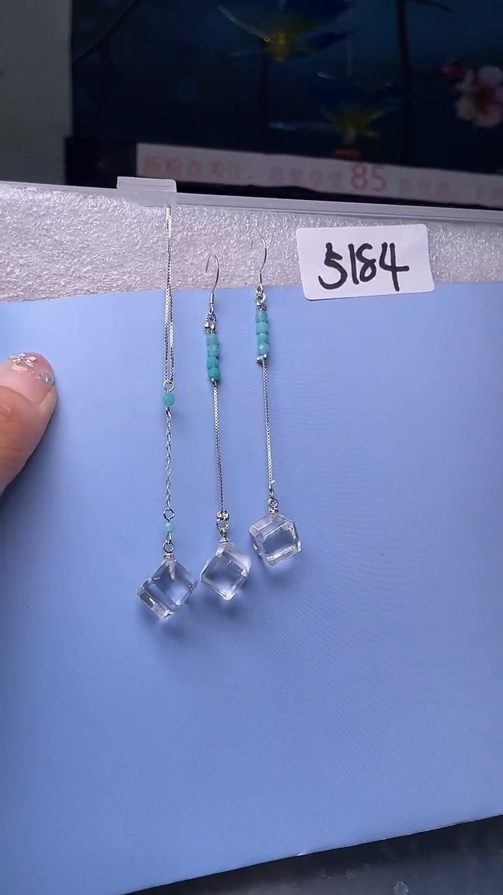 未镶嵌耳饰水晶喜欢拍