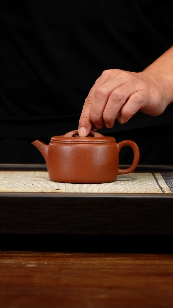 茶壶紫砂石*钟降坡汉瓦