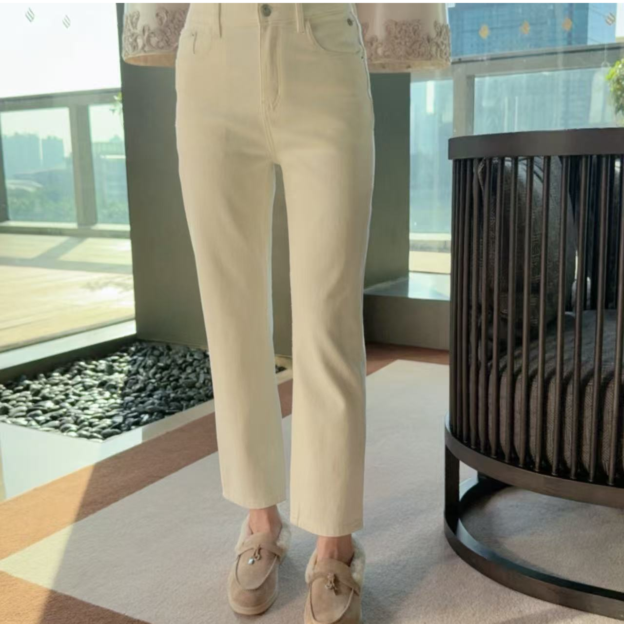 Betty Bairn【知尘】冬季万能百搭加绒白色烟管弹力牛仔裤Q7327