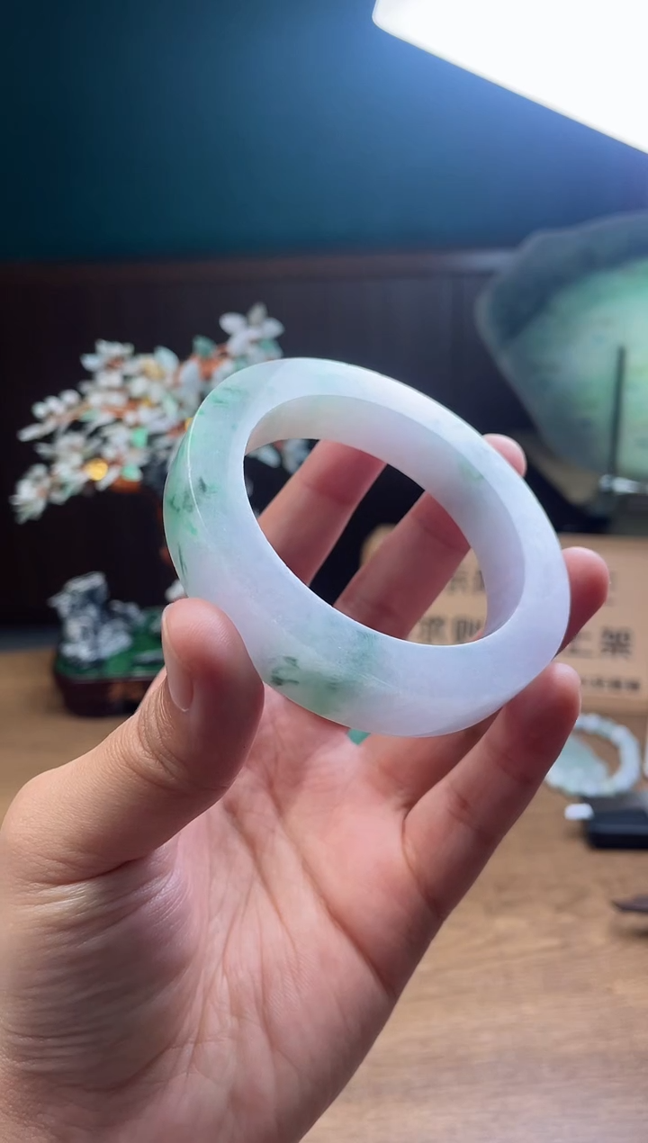 【闪购商品】定制翡翠手镯未镶嵌定制