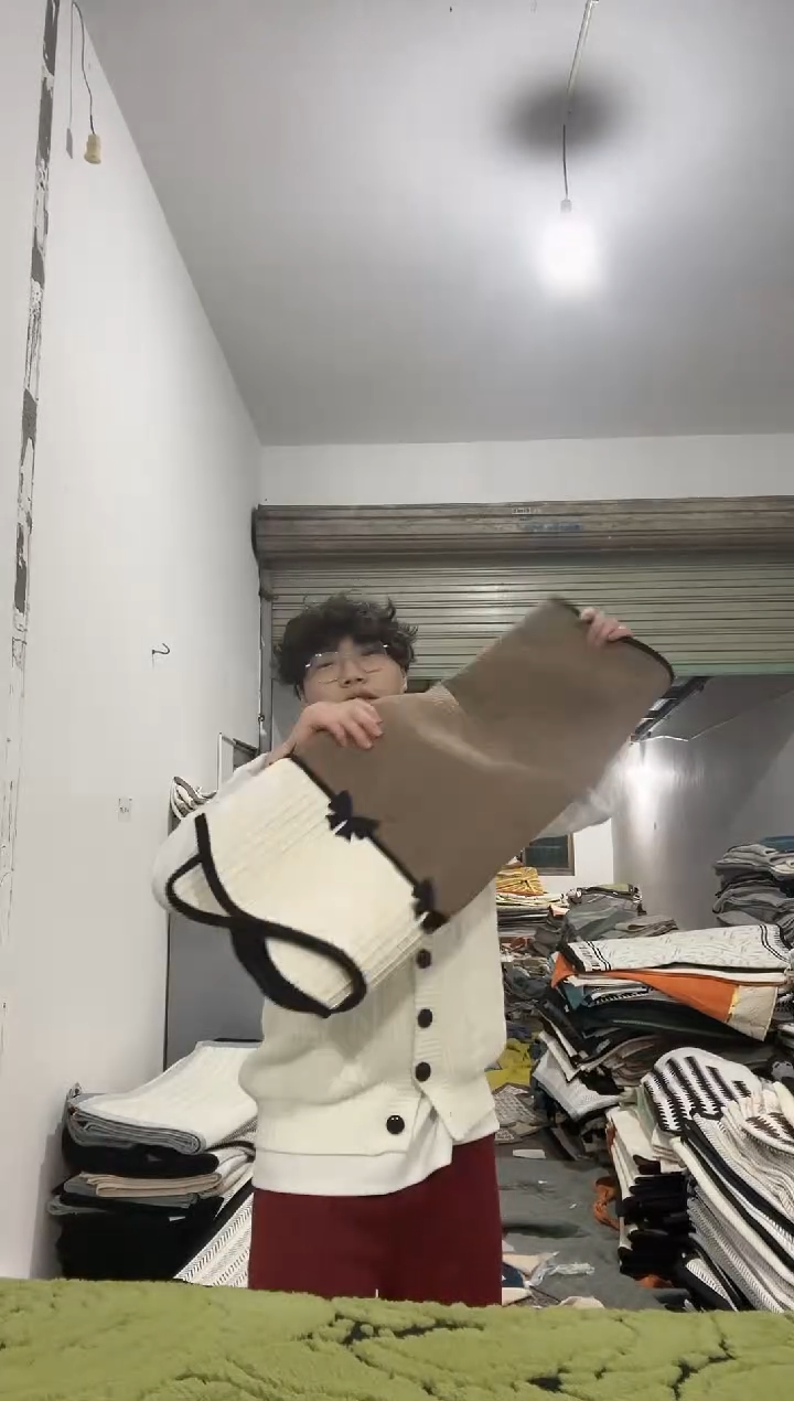 雪尼尔90*280深咖色碟依