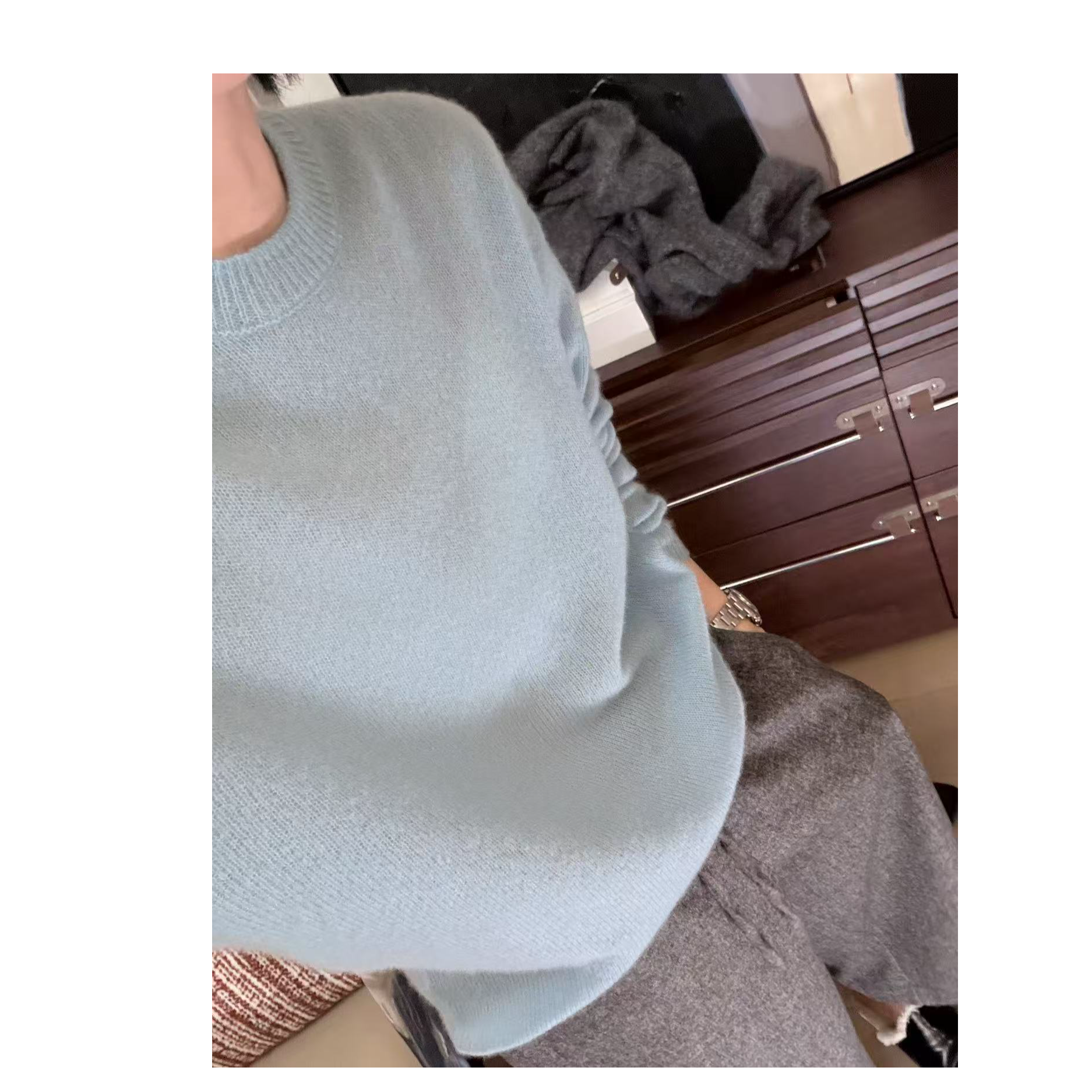后背纽扣丝羊绒毛衣 J25MY732