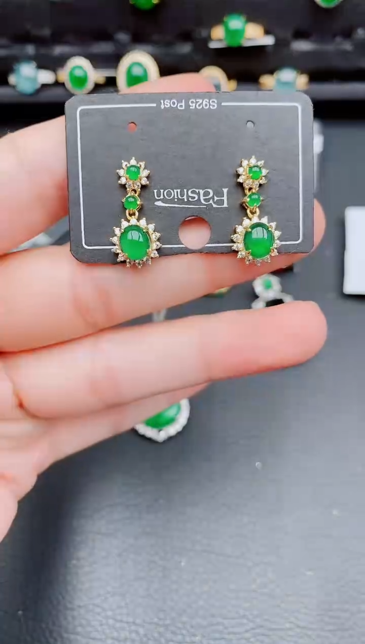 【闪购商品】翡翠耳饰银S925镶嵌天然a货翡翠274