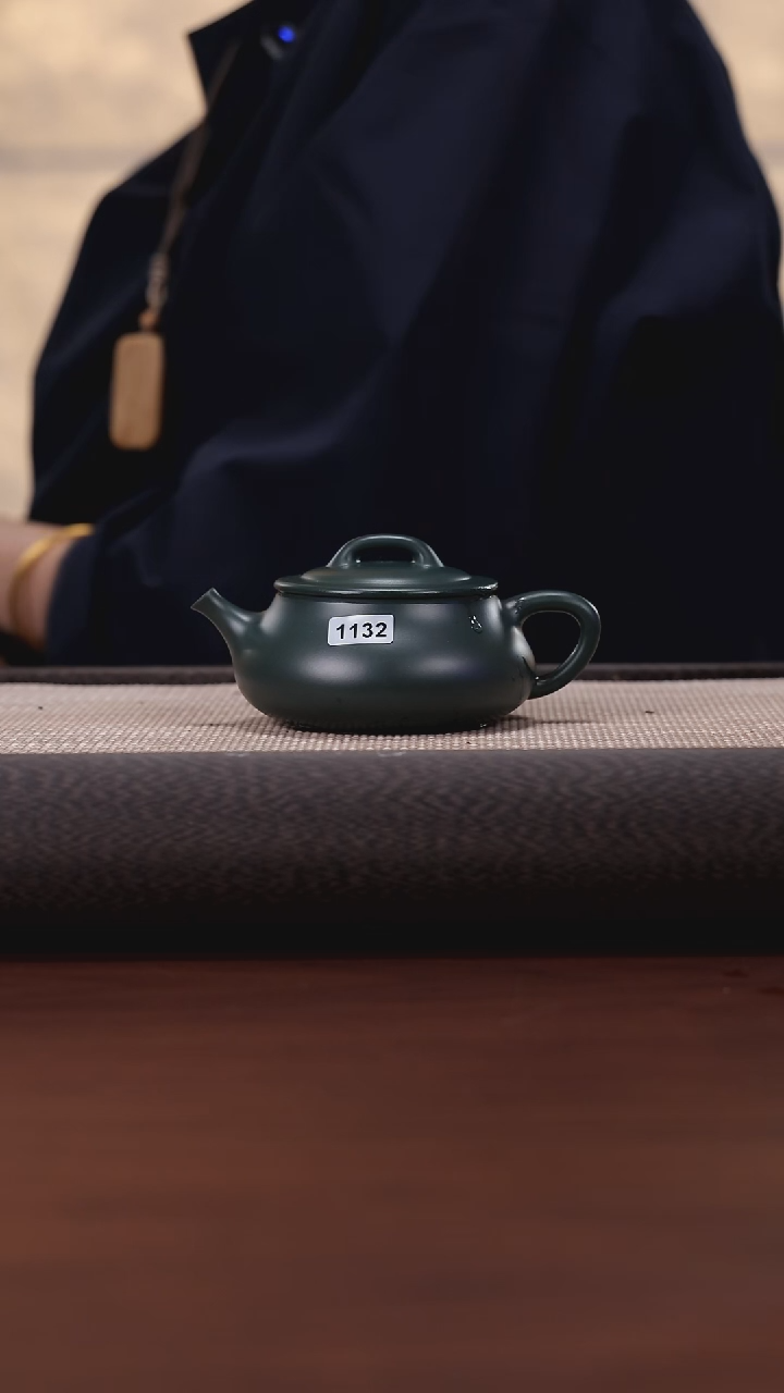 【闪购商品】紫砂茶壶1132 绿泥 简瓢 200cc