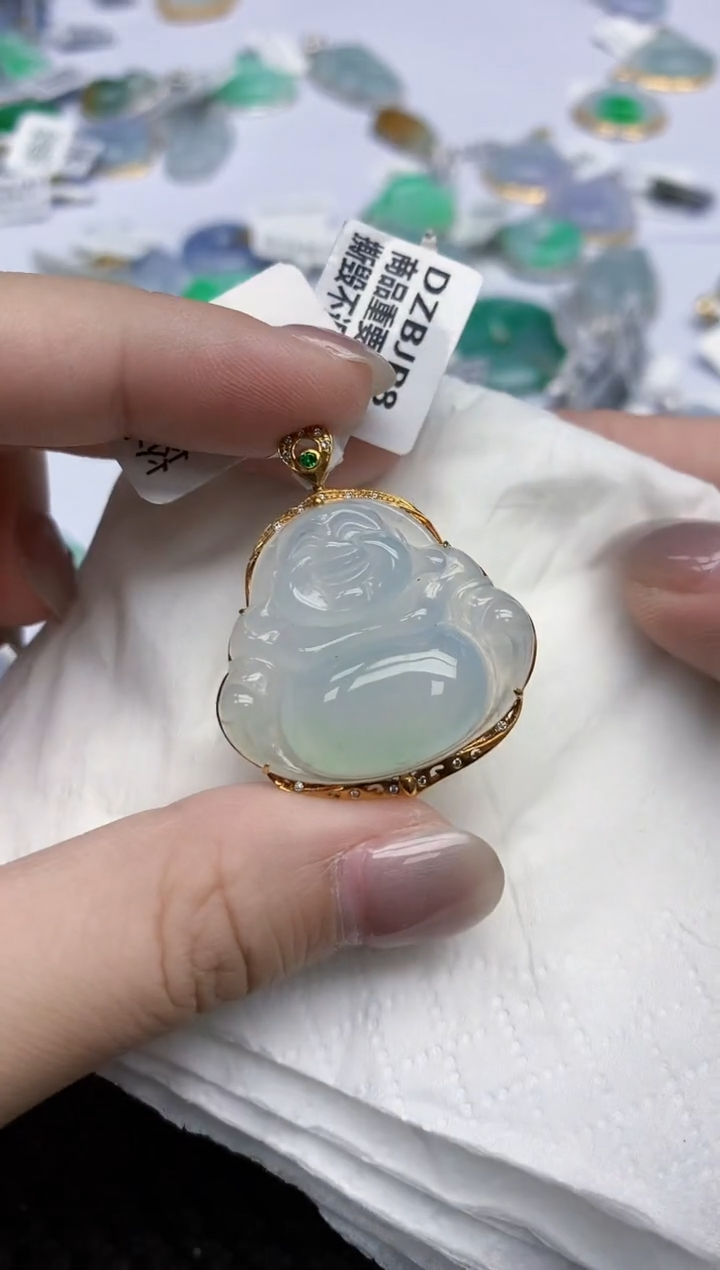 【闪购商品】翡翠颈饰18K金镶嵌天然翡翠A货