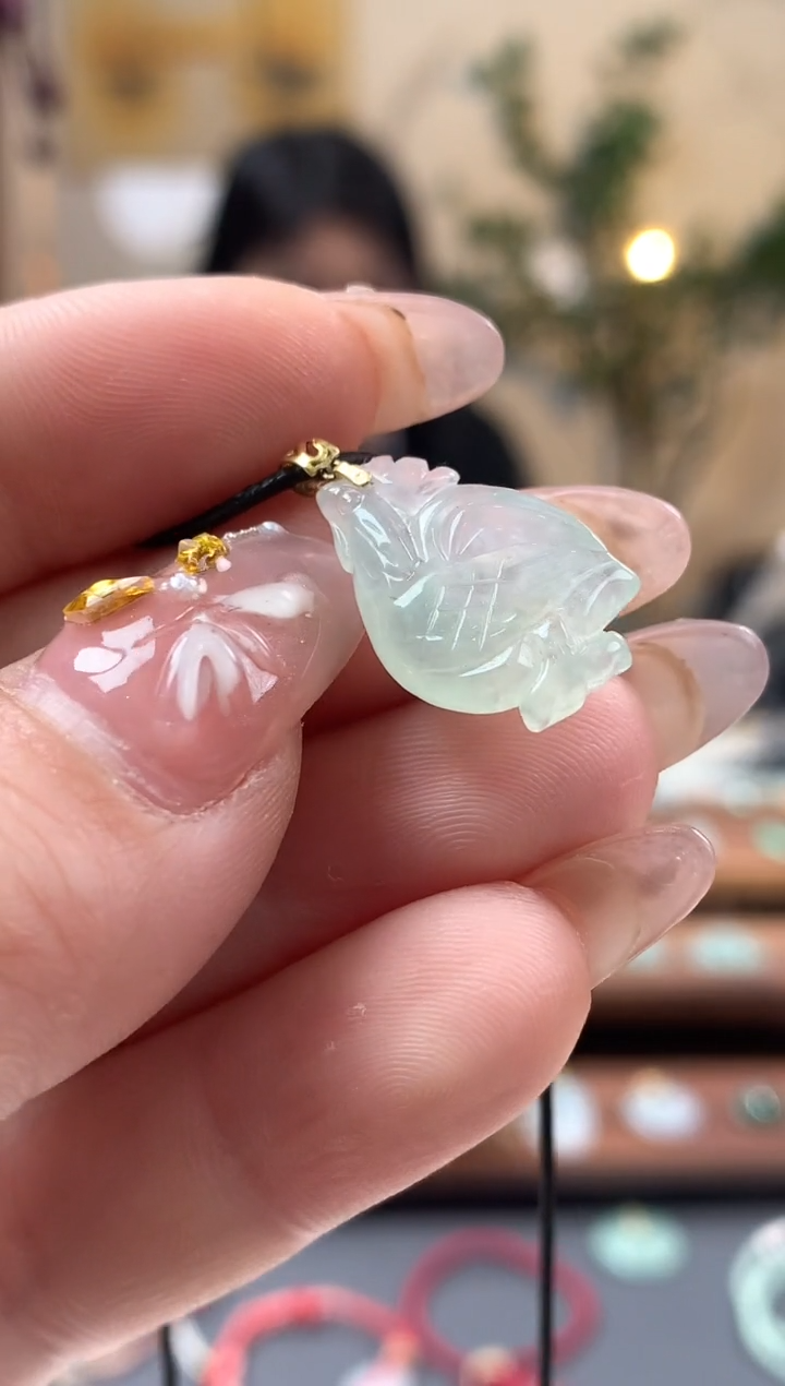 【闪购商品】翡翠吊坠(不含链)18K金镶嵌小鸡