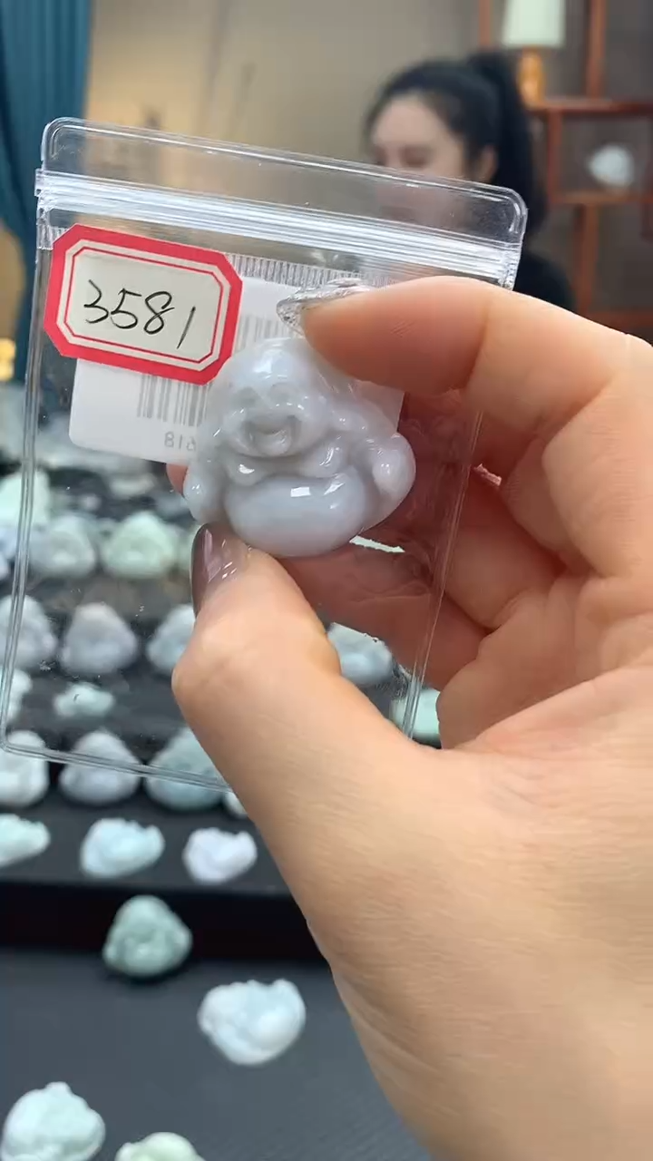 颈饰未镶嵌翡翠佛公3581