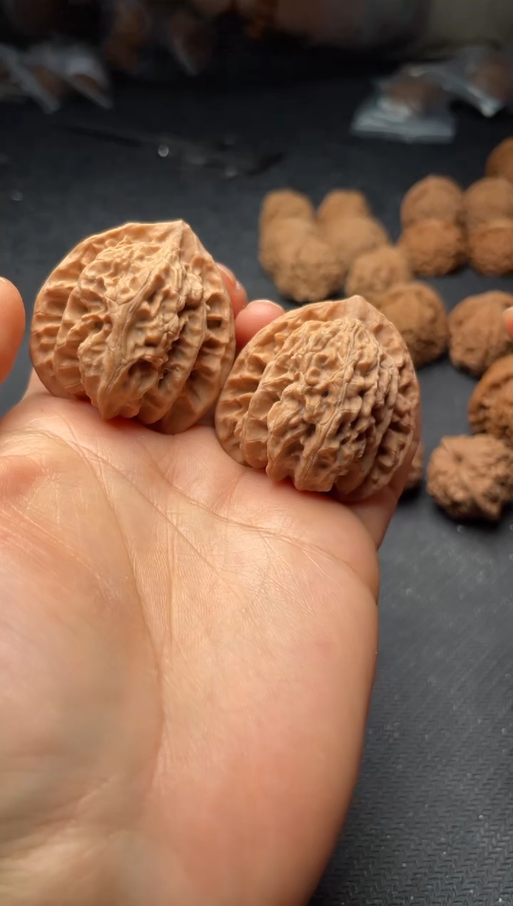 把件文玩核桃w262  霞云岭 39尺