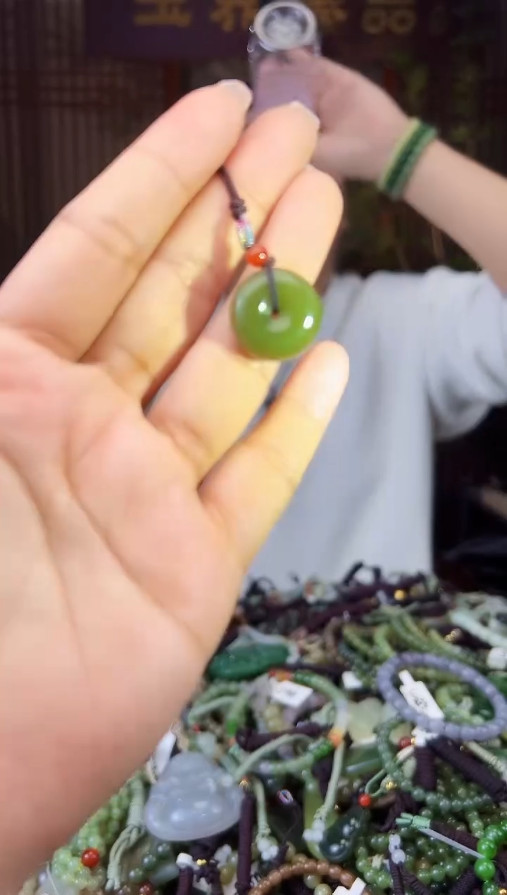 颈饰未镶嵌和田玉多样性发货拍一发一