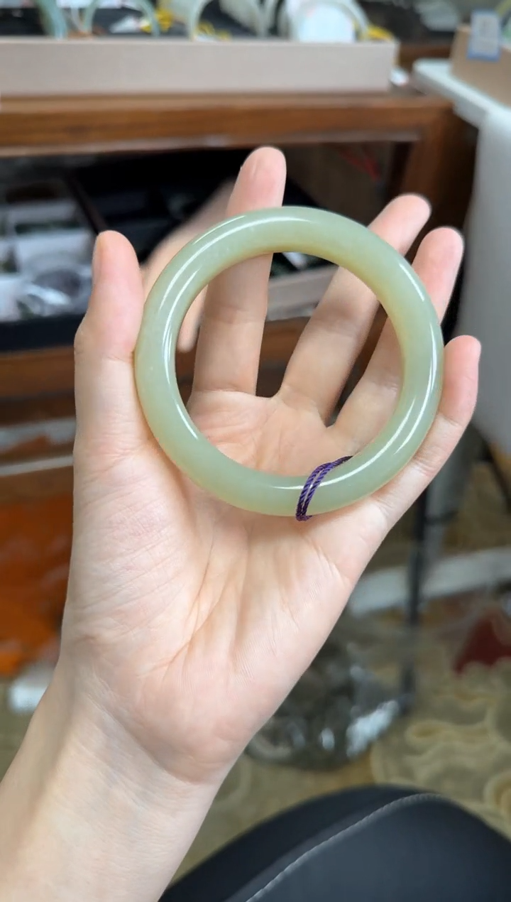 未镶嵌手镯和田玉56