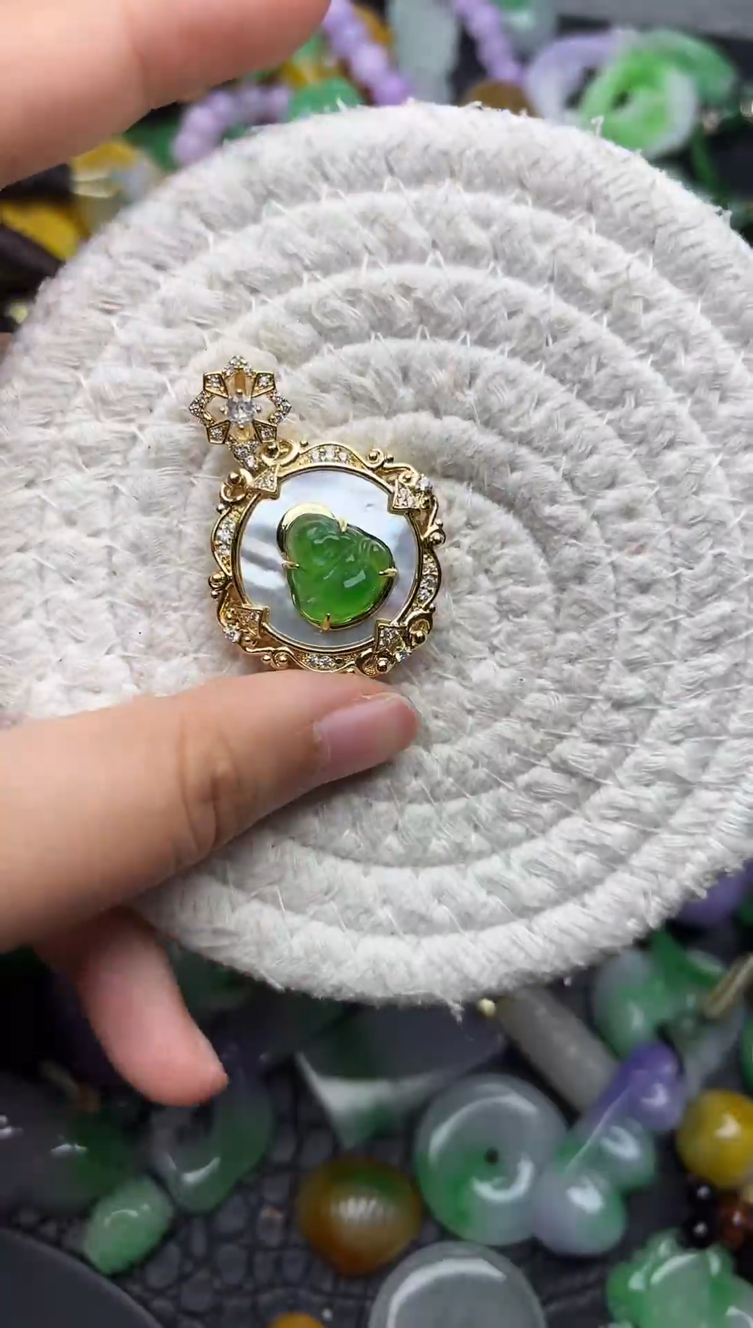 颈饰未镶嵌翡翠缅甸翡翠吊坠