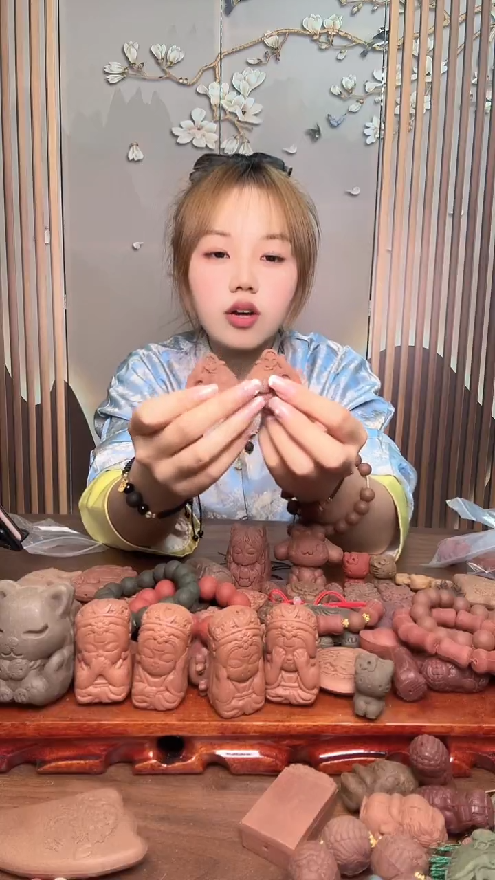 泥塑息肌香方小鱼2个