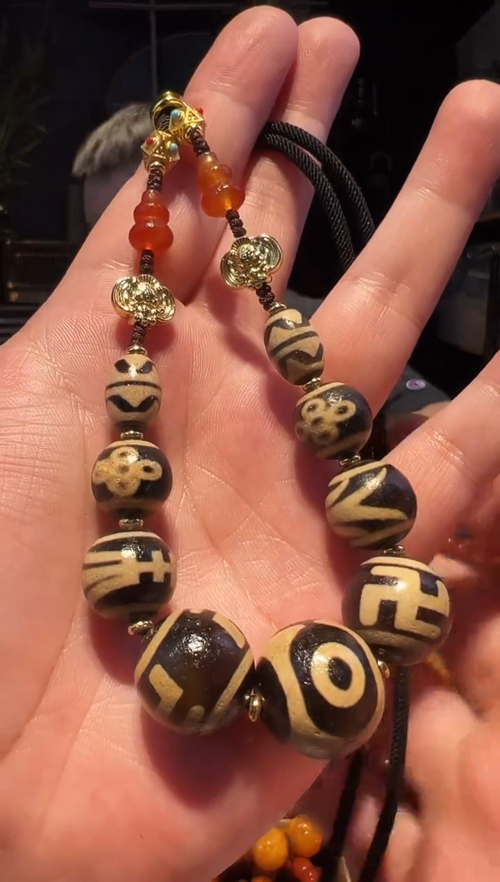 【闪购商品】玛瑙/玉髓未镶嵌吊坠(赠链)颈饰吊坠