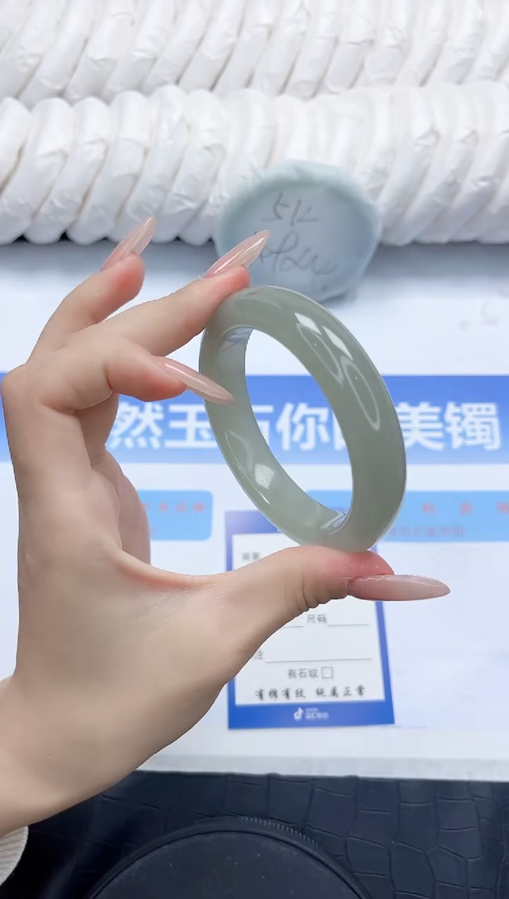 石英质玉手镯未镶嵌88-56