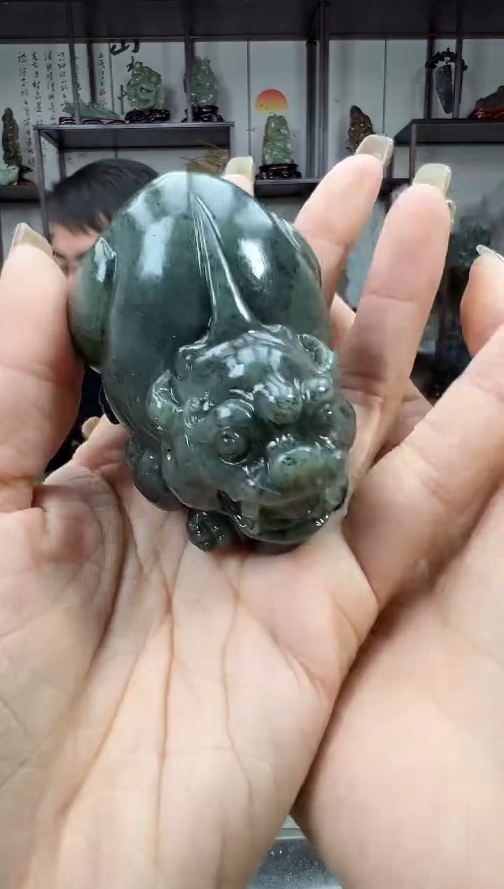 未镶嵌和田玉把件1