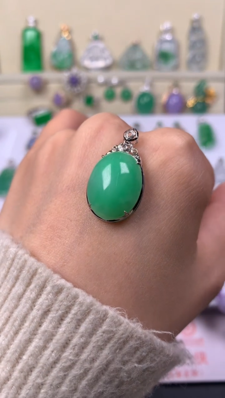 吊坠(不含链)18K金镶嵌翡翠吊坠