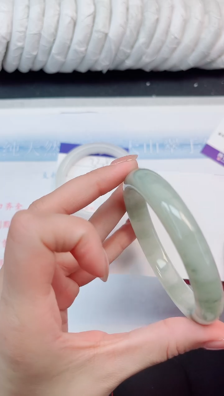 【闪购商品】石英质玉手镯未镶嵌339#58.1