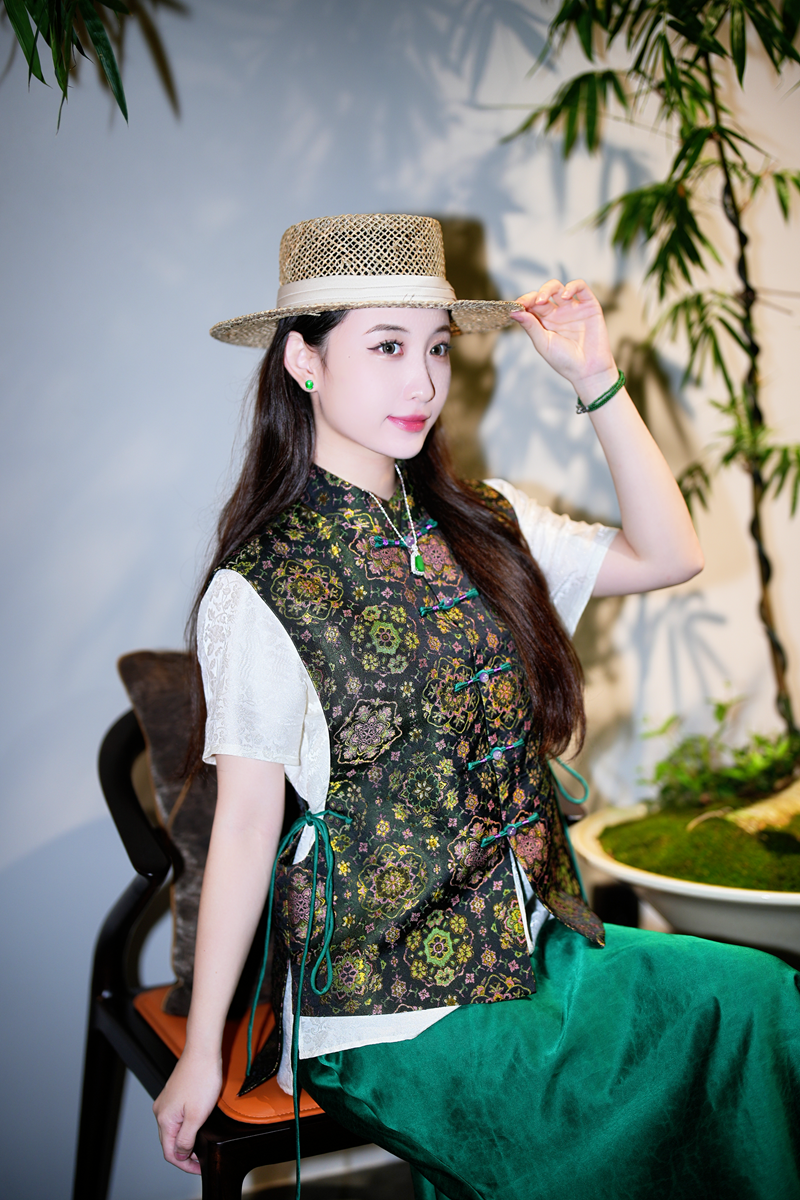 蓝大【​​藕荷】新中式桑蚕丝马甲5139