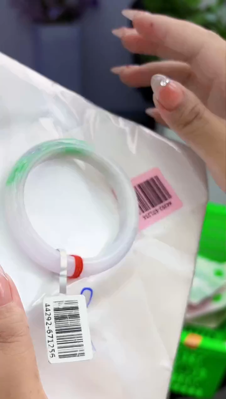 【闪购商品】翡翠手镯未镶嵌翡翠手镯