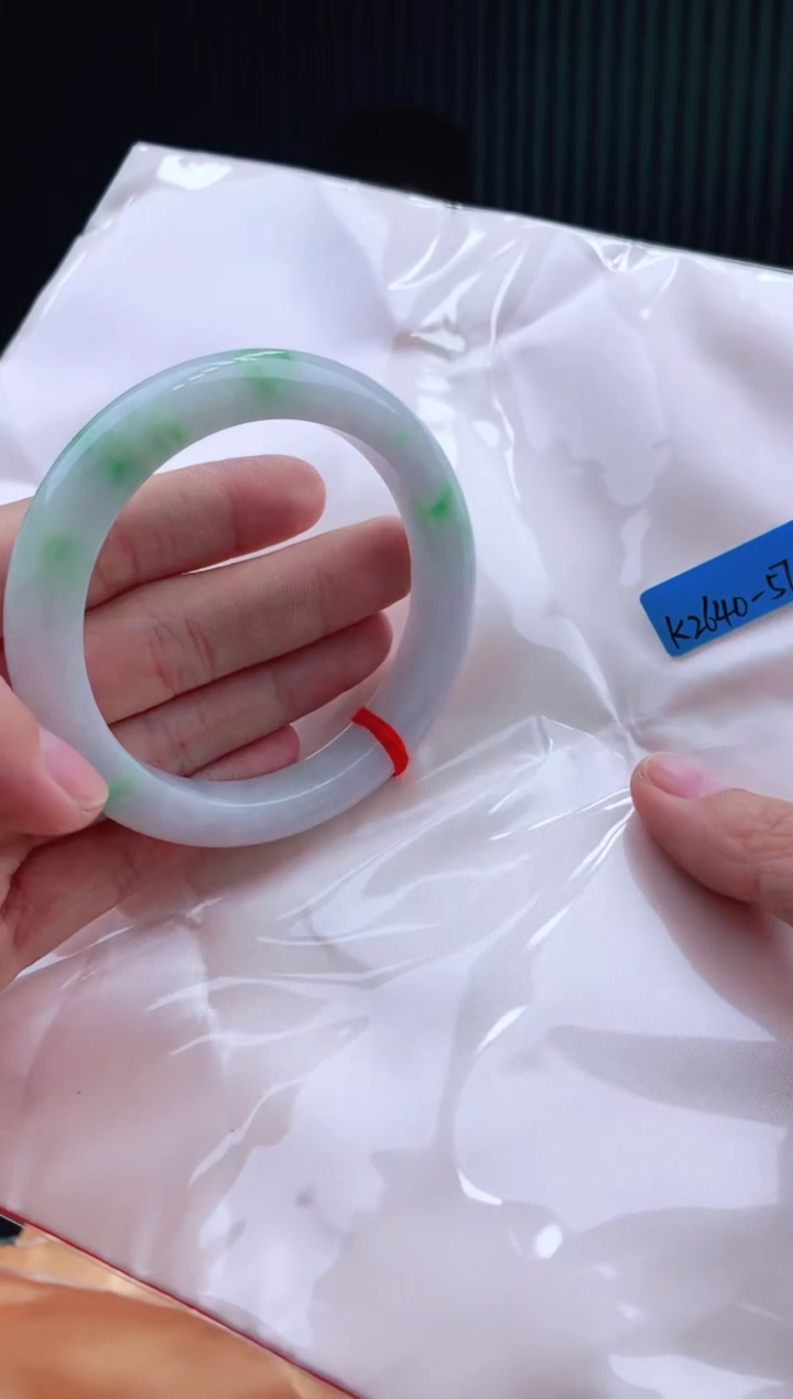 未镶嵌手镯翡翠57