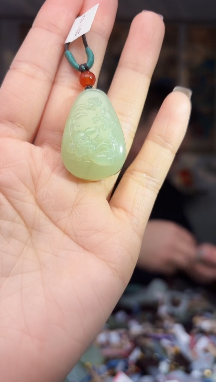 【闪购商品】和田玉挂件未镶嵌拍一发一