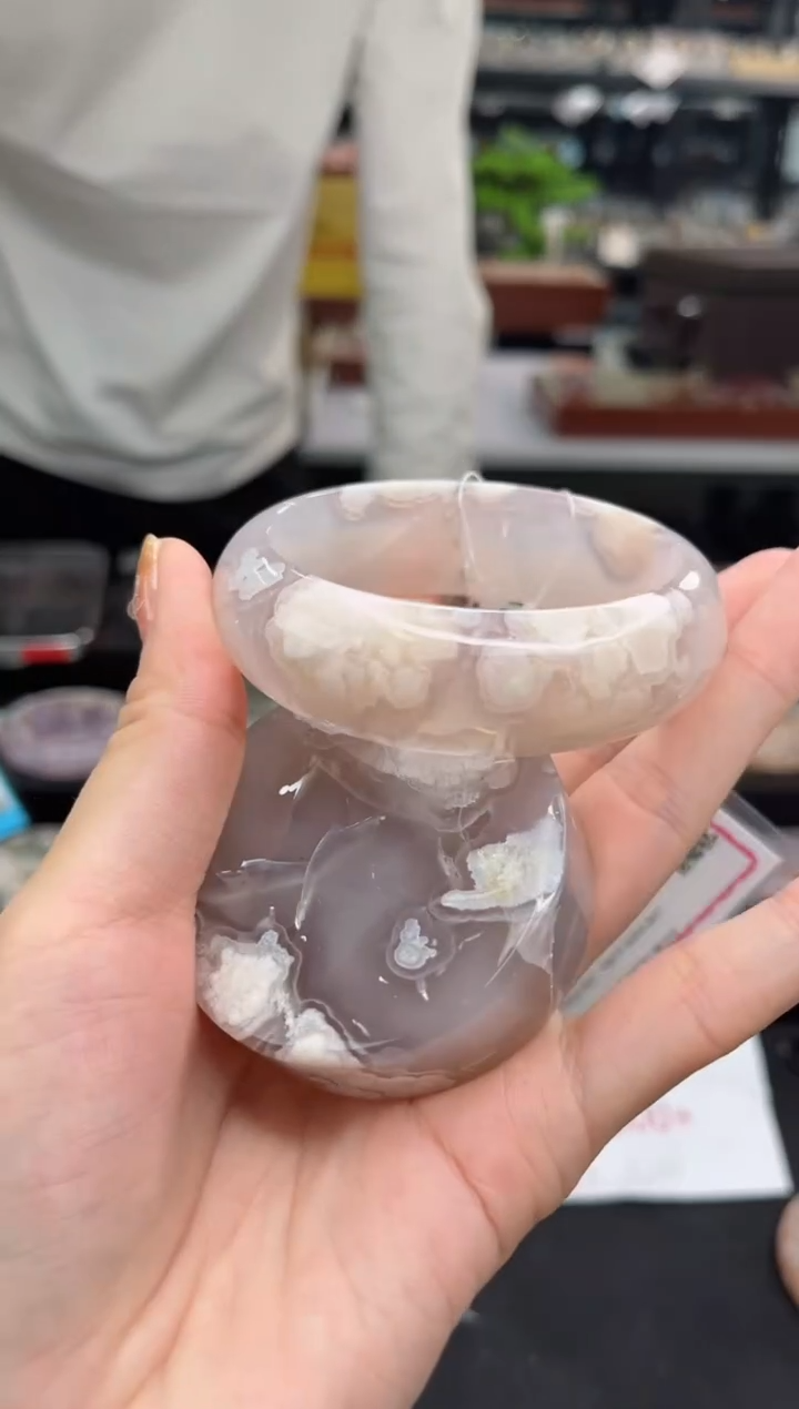 【闪购商品】石英质玉手镯未镶嵌55圈口（不退不换）1571072