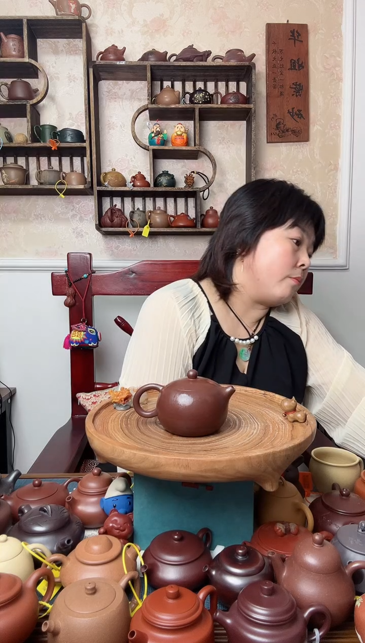 【闪购商品】紫砂茶壶紫朱泥    西施 220CC