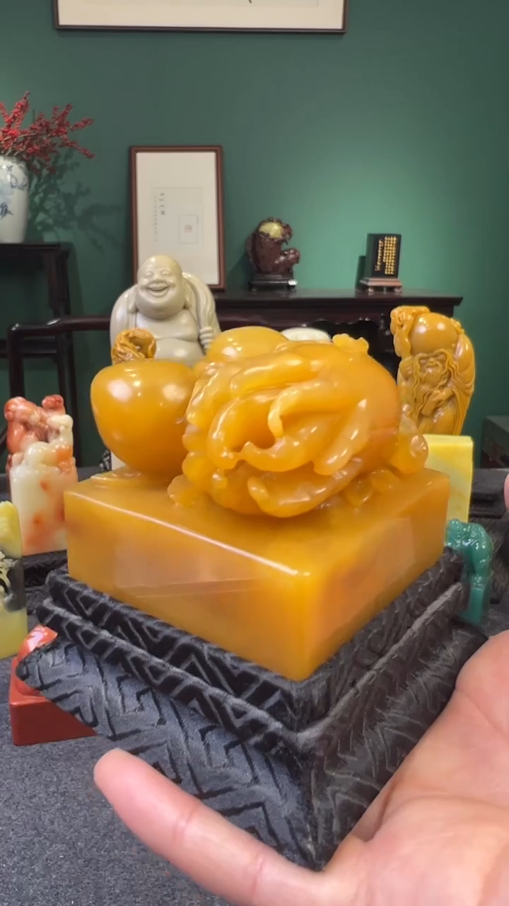 【闪购商品】田黄石麦芽糖寿桃