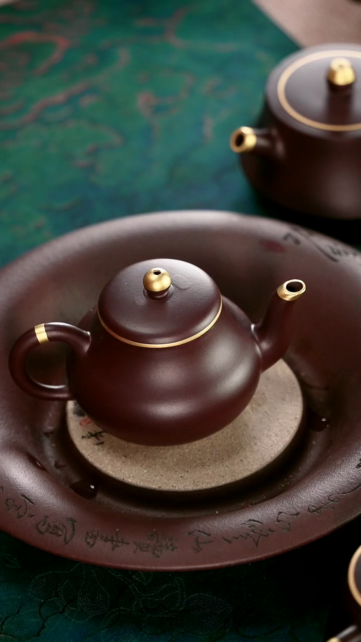 茶壶紫砂四号井茄皮紫泥描金小君德