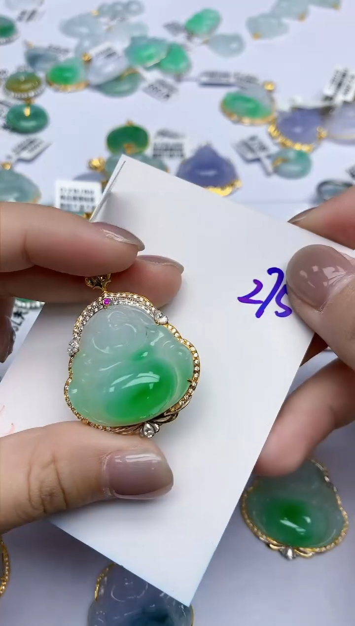 【闪购商品】翡翠挂件18K金镶嵌 闪购类型 商品状态