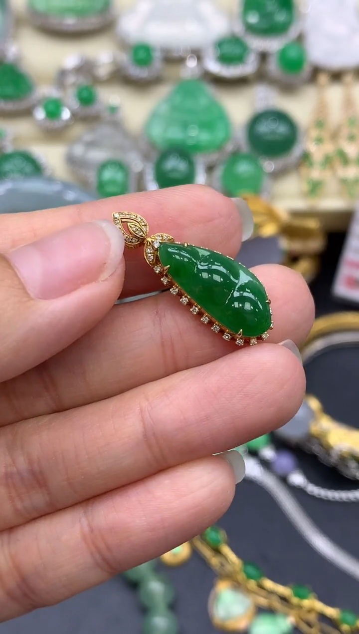 【闪购商品】翡翠颈饰18K金镶嵌549-中国好珍宝