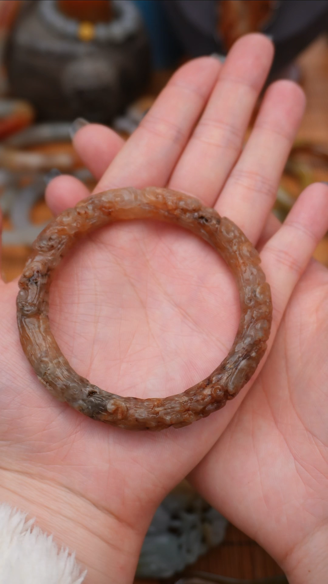 【闪购商品】翡翠手镯未镶嵌特色如意镯子