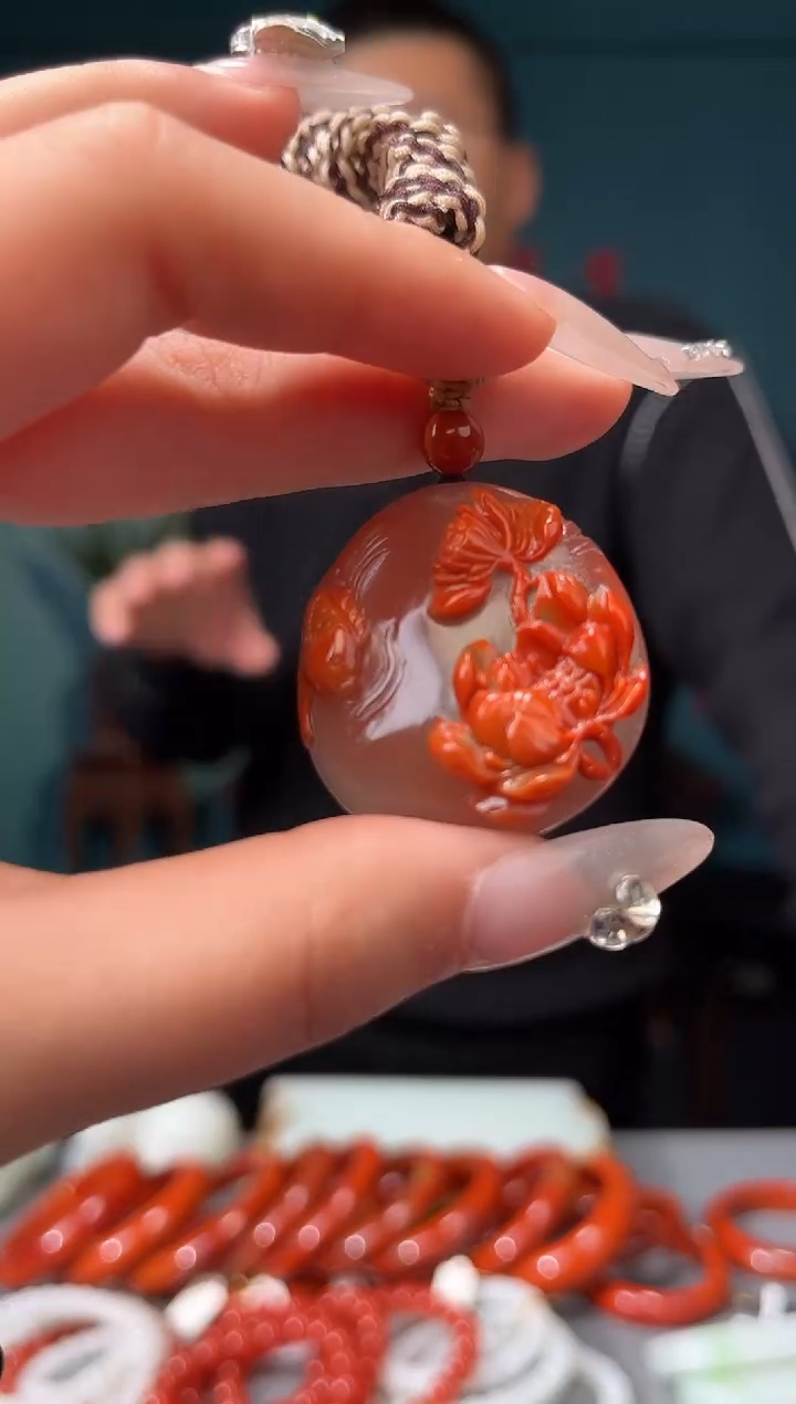 【闪购商品】南红玛瑙颈饰未镶嵌吊坠
