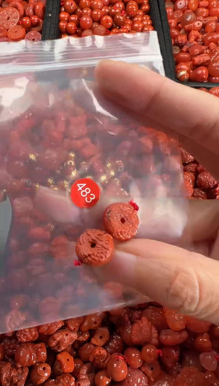 【闪购商品】南红玛瑙颈饰未镶嵌1