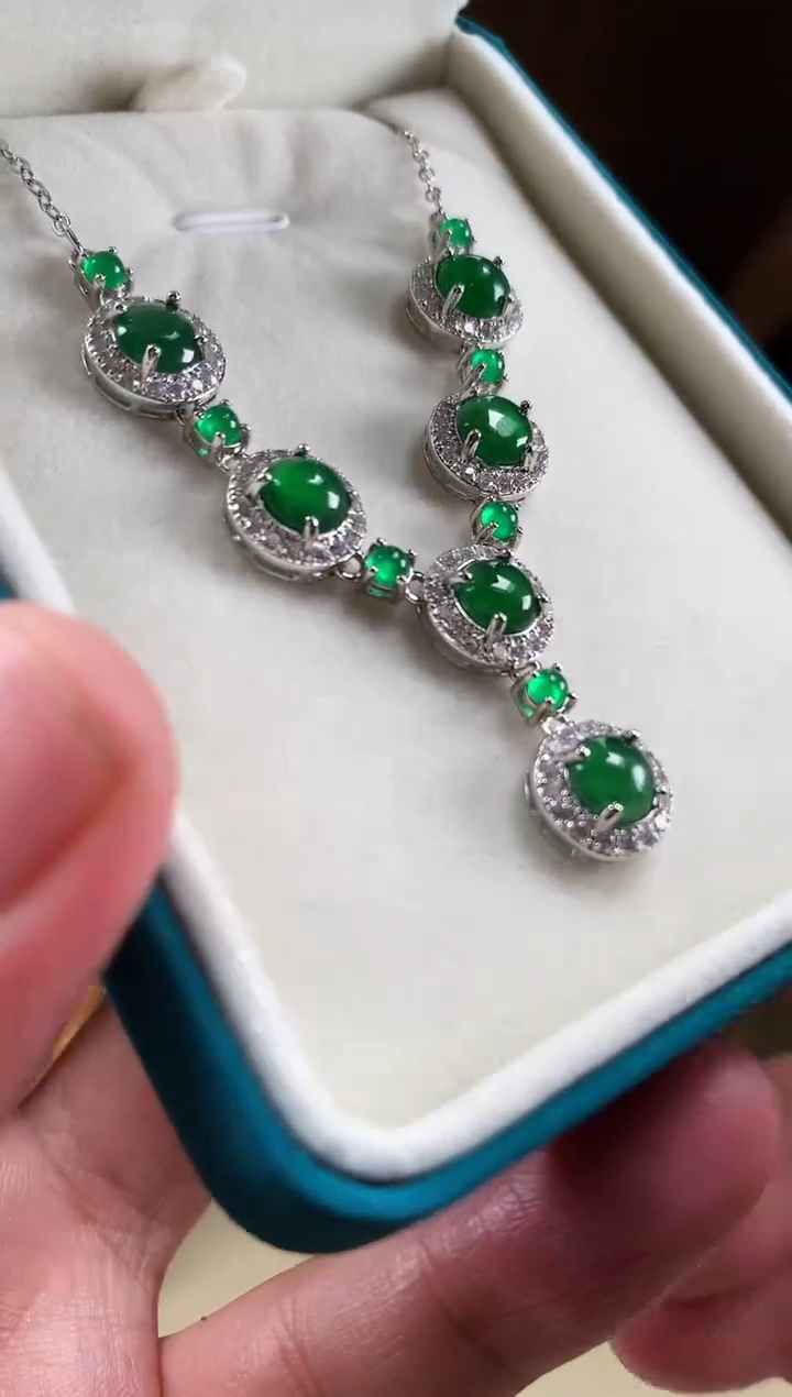 【闪购商品】翡翠颈饰未镶嵌             *107