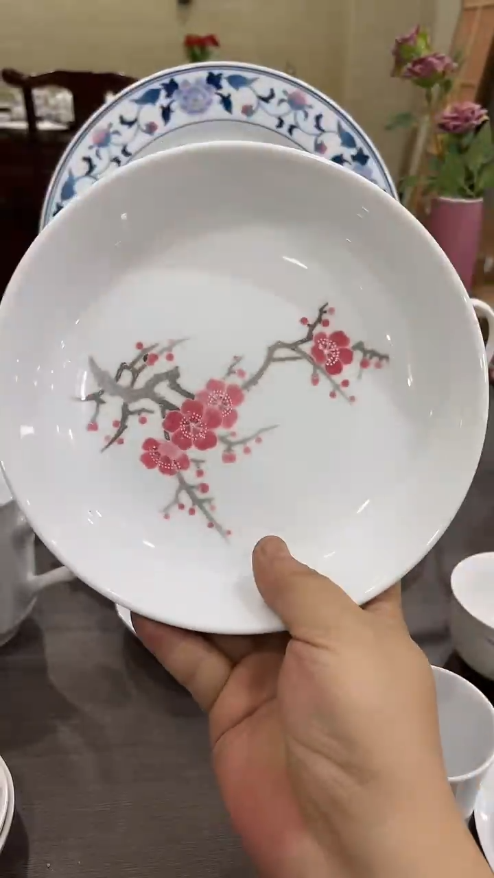 微瑕8寸深盘湖南醴陵釉下五彩陶瓷