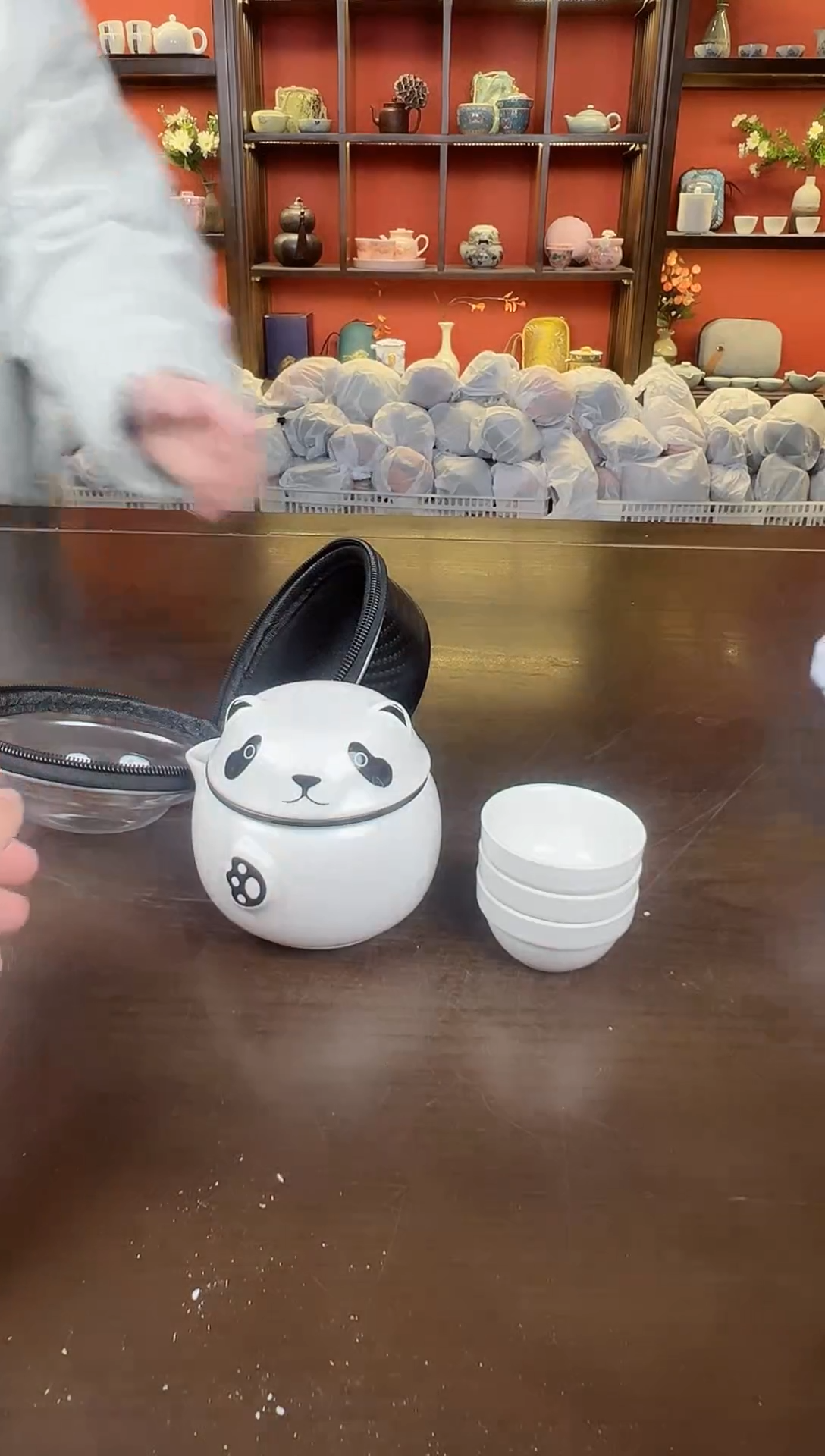 【闪购商品】熬夜熊猫111111111111111