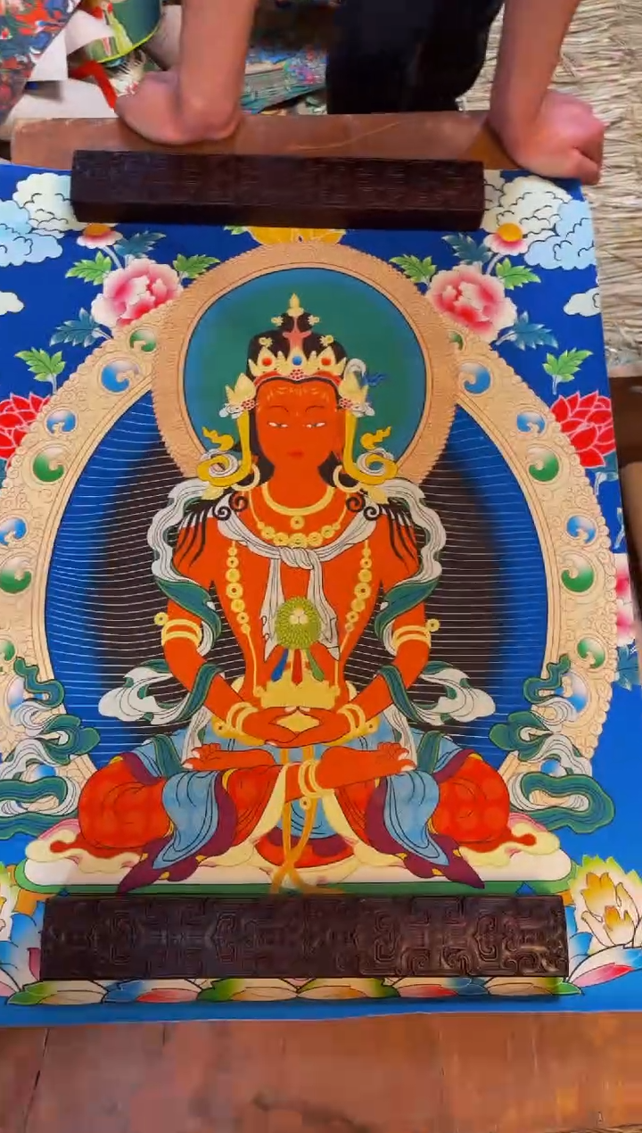 装裱画精品手绘唐卡链接--A143无量寿佛