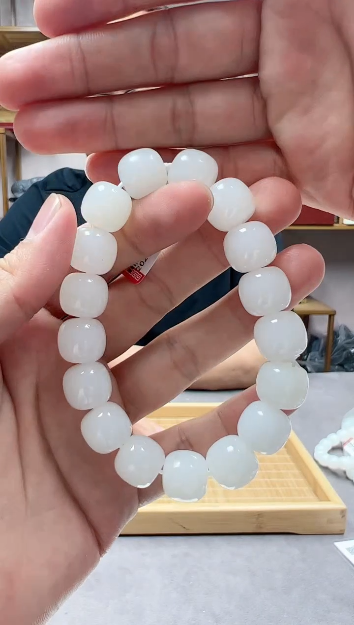 手串未镶嵌和田玉13米达老型