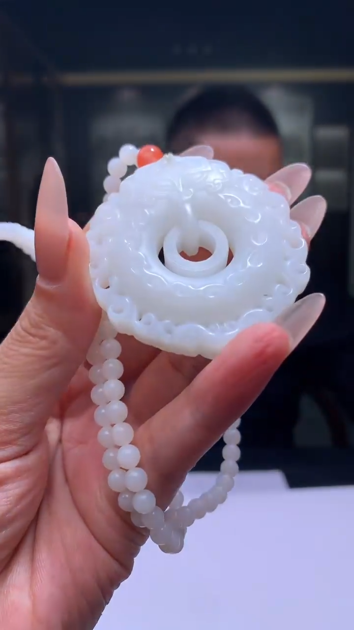 【闪购商品】定制和田玉Boss阳天然和田玉（拍一发一）