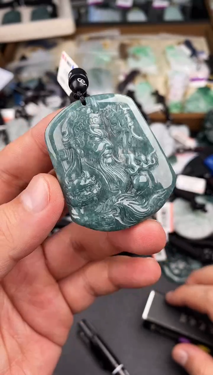 【闪购商品】翡翠颈饰未镶嵌  天然翡翠，一物一图