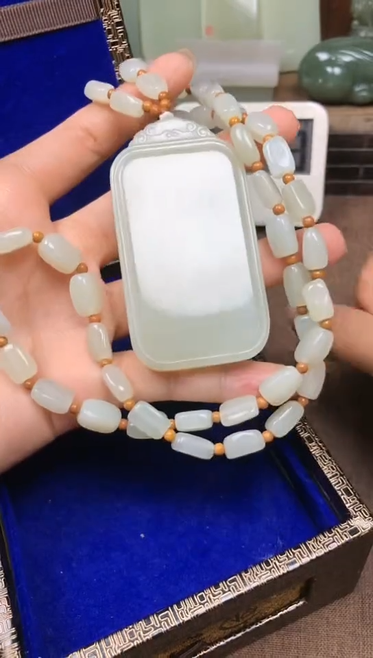 颈饰未镶嵌和田玉听**事听说