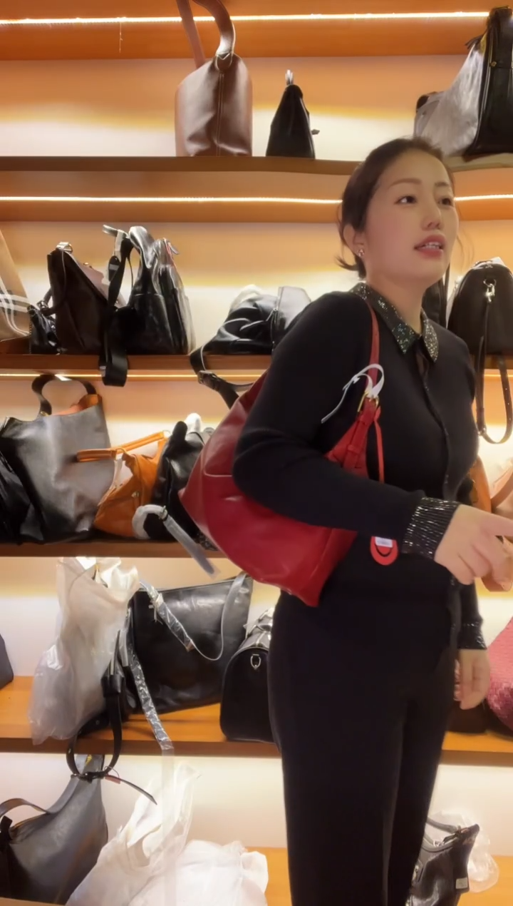 牛皮（革）高端订制时尚百搭女士手提斜跨包