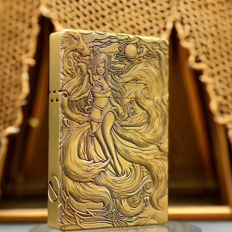 匠心千火花黄铜小重甲一体机浮雕双面九尾狐防风煤油打火机便携