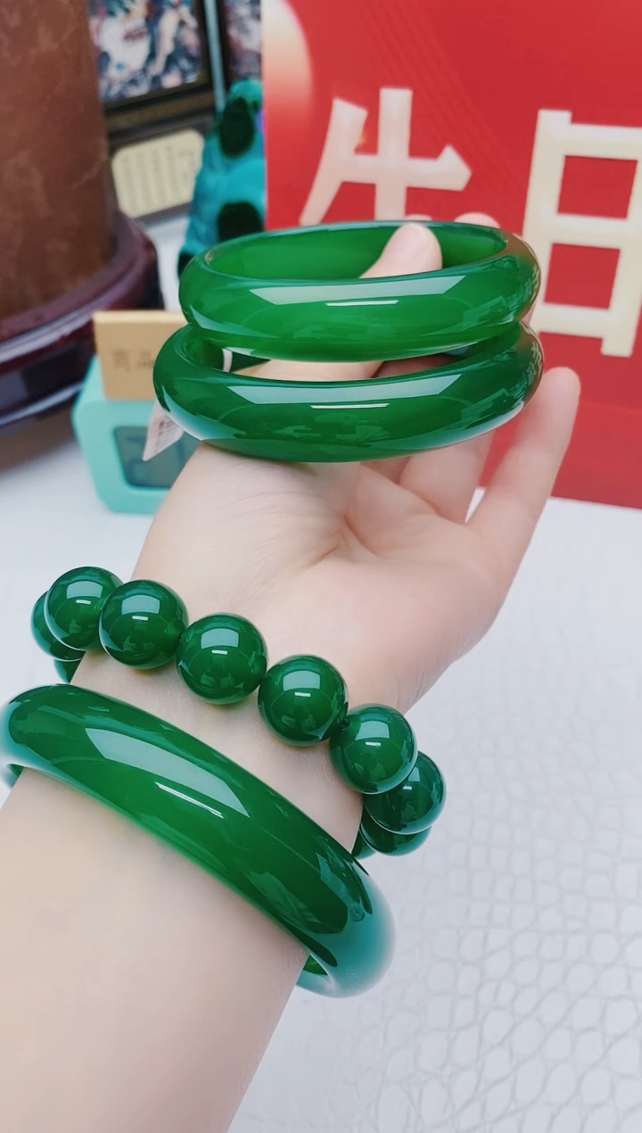 【闪购商品】玛瑙/玉髓手镯未镶嵌玛瑙手镯