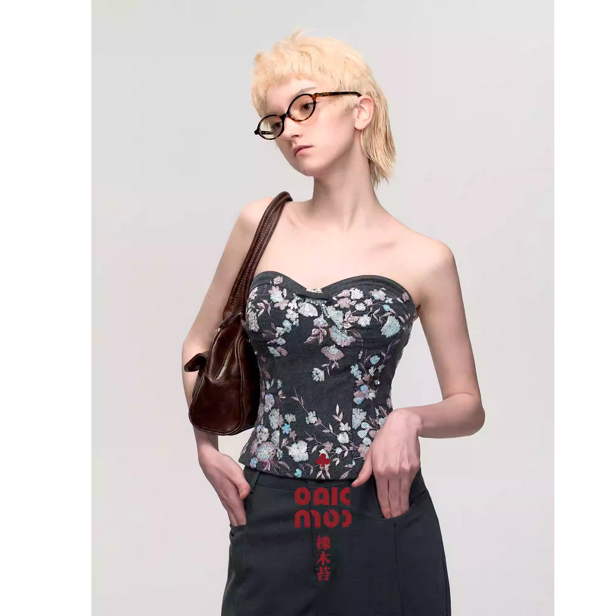 新OAKMOO/ "清冽的杜松子"牛仔刺绣女夏蝴蝶结印花露肩短袖