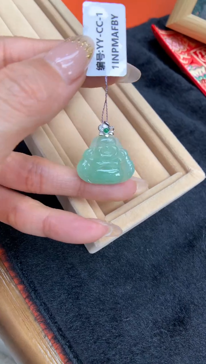 【闪购商品】翡翠颈饰18K金镶嵌佛公