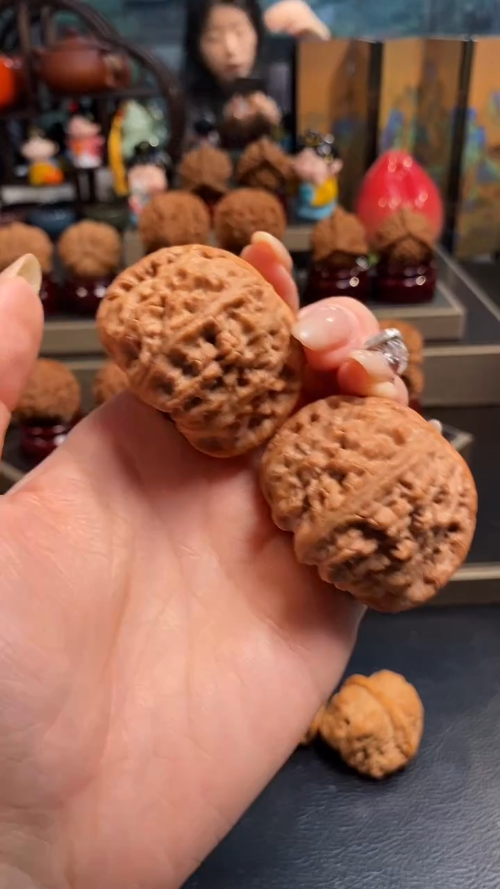 【闪购商品】文玩核桃把件C101白狮子头44